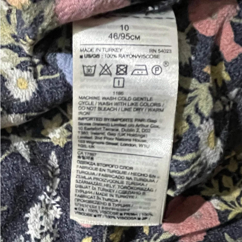 banana republic mini Floral Long Sleeve Dress - Picture 7 of 7